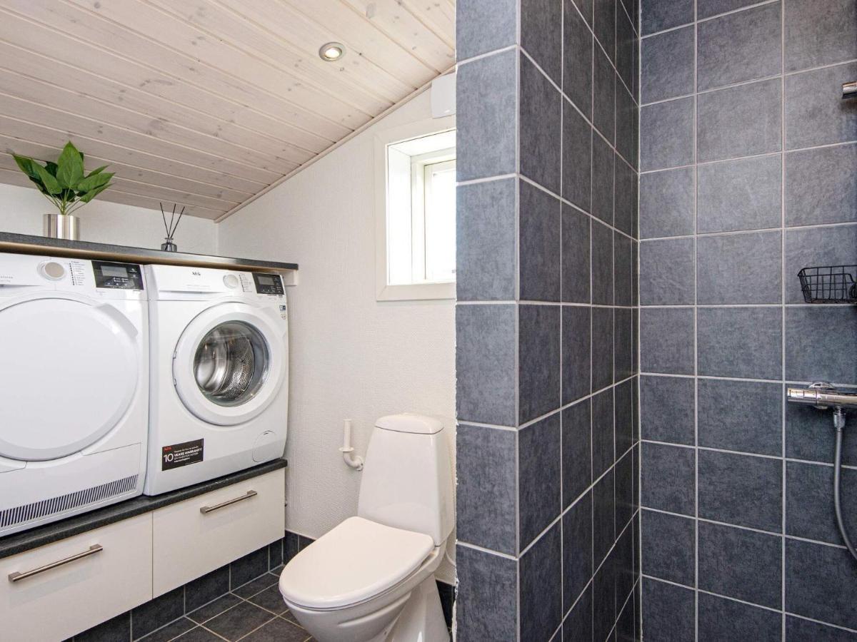Two-Bedroom Holiday Home In Borkop 9 Egeskov  외부 사진